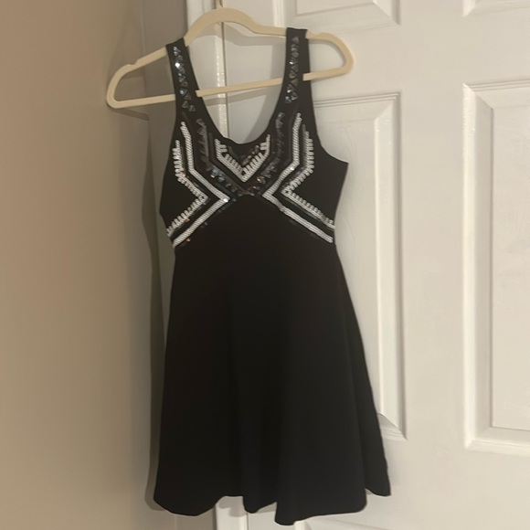 Only worn once! Express/medium fit and flare dress black with black white sequin - Picture 2 of 8